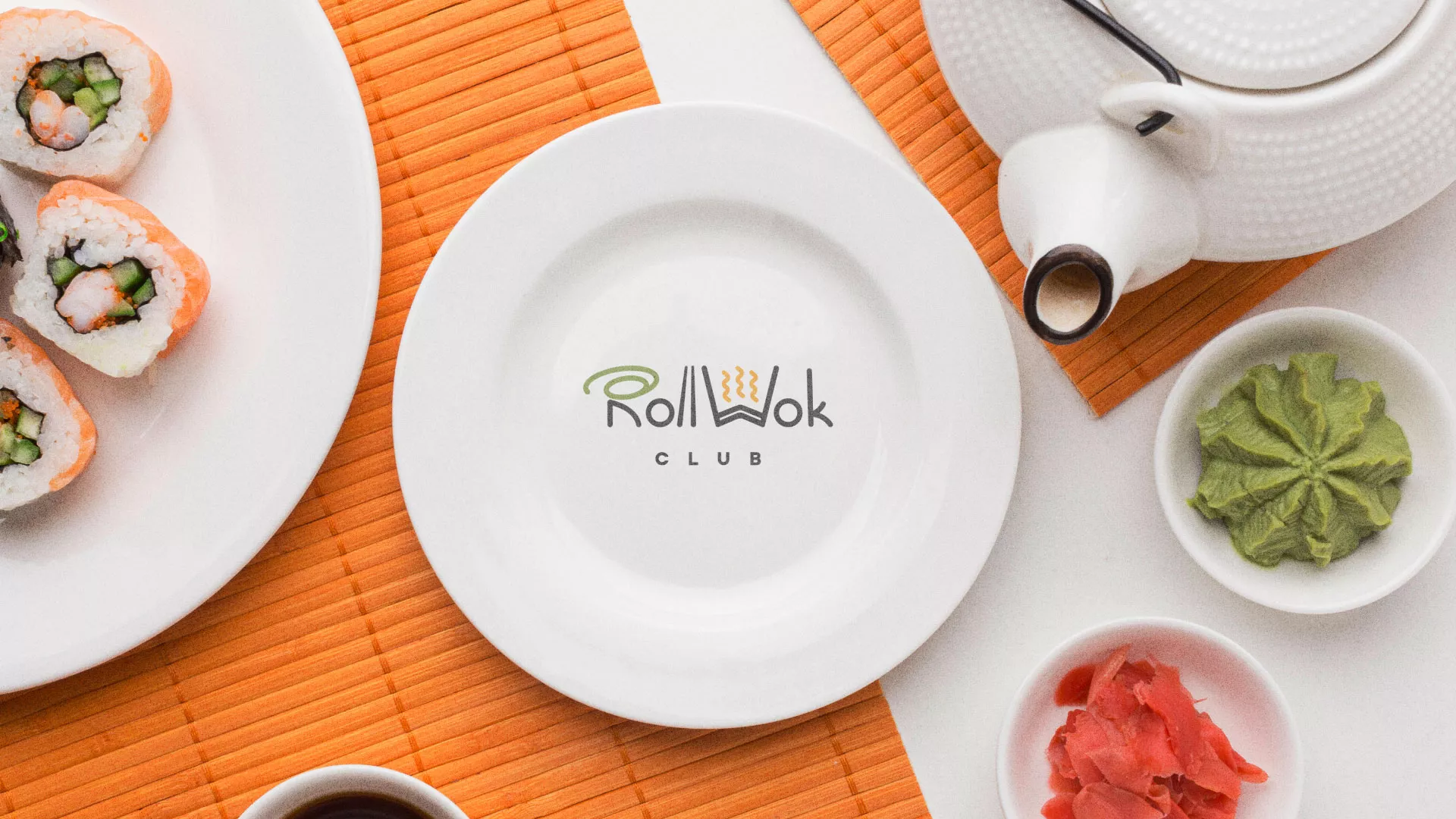 Разработка логотипа и фирменного стиля суши-бара «Roll Wok Club» в Светлограде